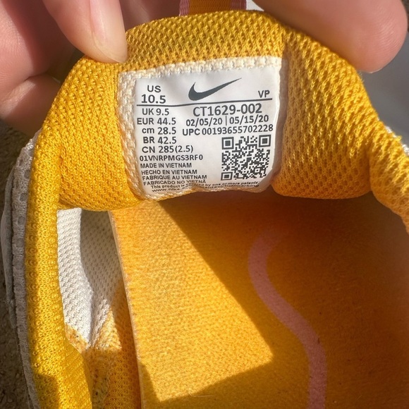 Women’s Nike Healthcare shoes main image 4
